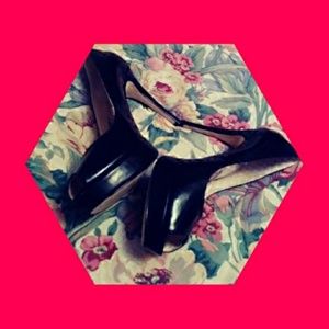 MK peeptoe heels!!! Sexyyy